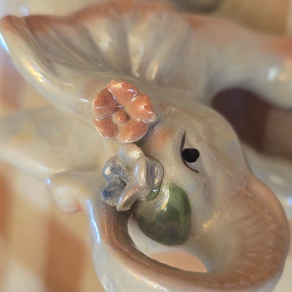 Lucky Elephant - Picture 6 of 10